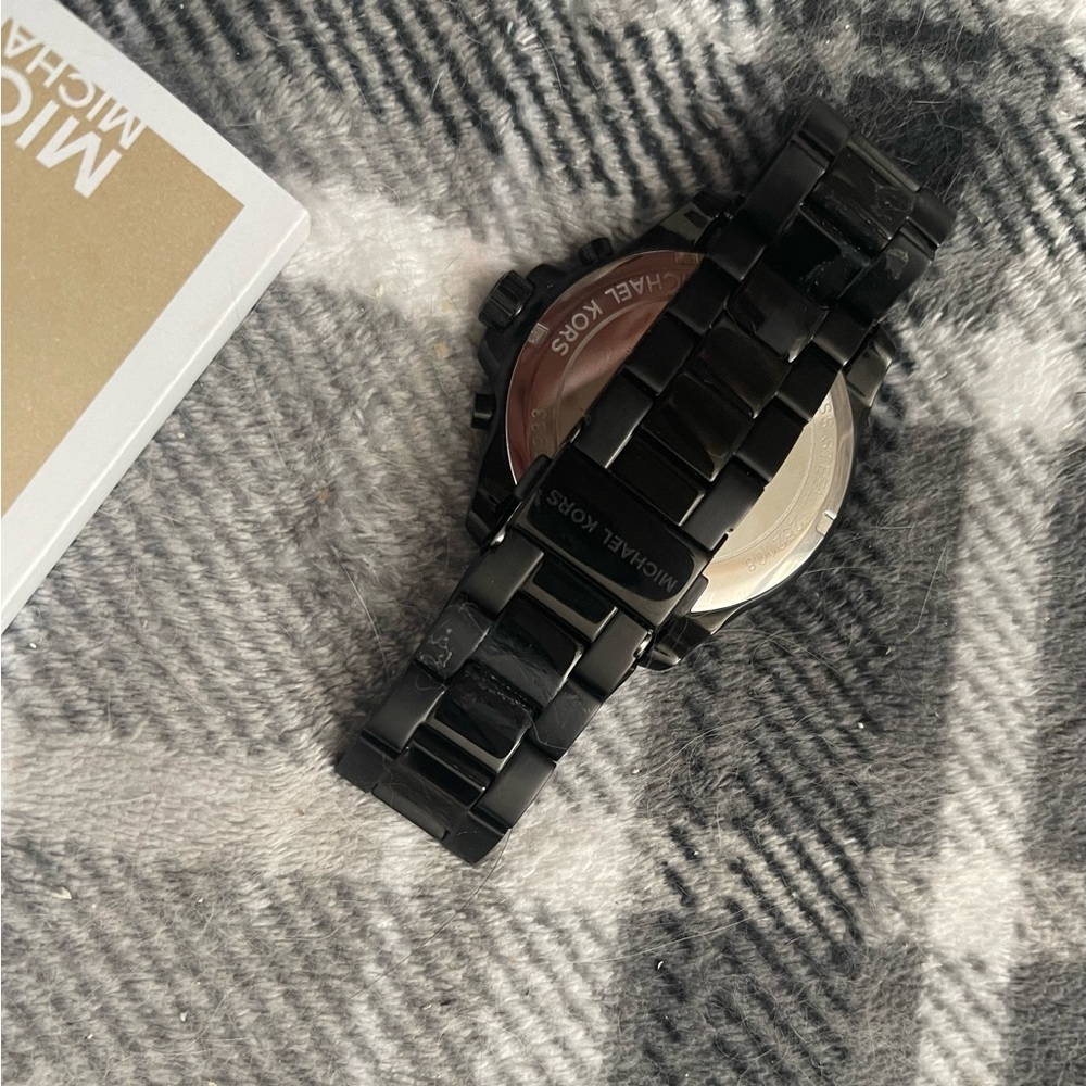 💎🎁 MICHAEL KORS Black and Gold Chronograph Watch Unisex - Picture 9 of 10
